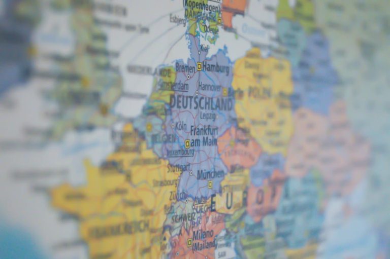 Nouvelles règles budgétaires de l&rsquo;UE : un compromis entre stabilité et investissement. Analyse de Chaslau Koniukh