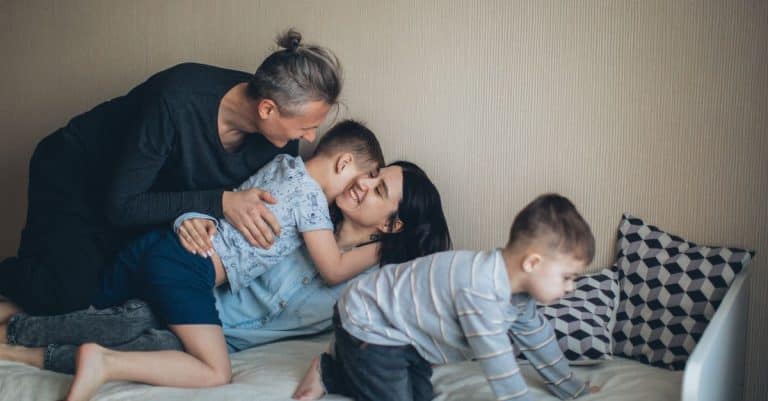 Affaire Conclue : Un acheteur est grand-père, il partage une magnifique photo
